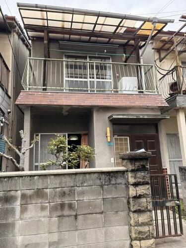 Unrenovated 3DK Wooden House Near Kanzakigawa Station, Yodogawa, Osaka