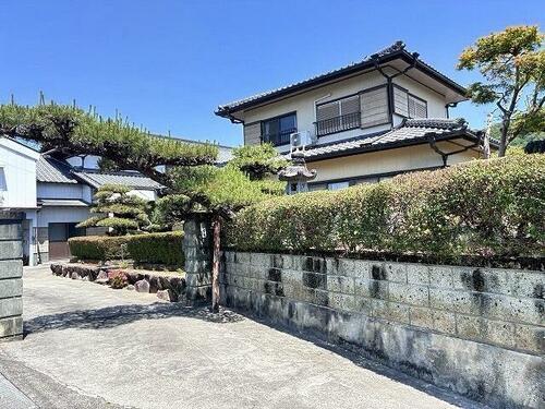 Spacious 8DK Wooden House on a Large Plot in Rural Awa, Tokushima, Tokushima