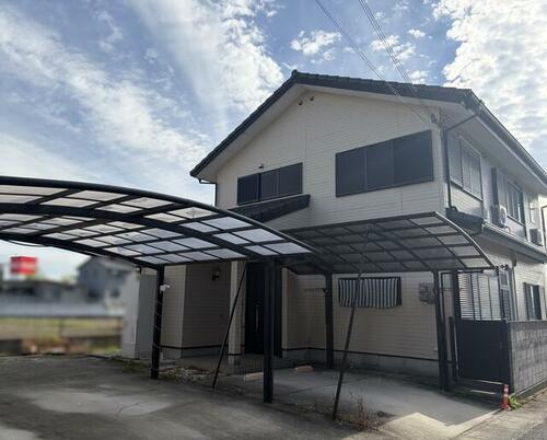 Spacious 5LDK Wooden House with Garden & Parking near Uchida Station, Wakayama