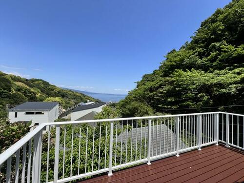 Bright 3DK Home with a Sagami Bay View Deck in Shimotaga, Atami, Shizuoka