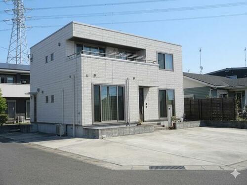 South-Facing 4SLDK Home with Solar Power in Yamatocho, Saga