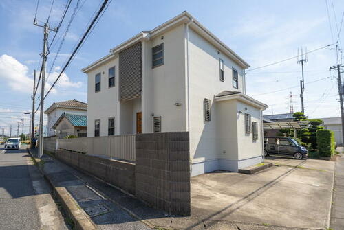 Fully Renovated 3SLDK House with Garden near Goi Station in Chiba