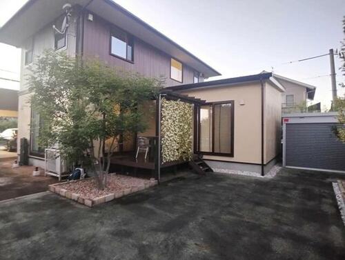 Spacious 4SLDK Home with Garden, Deck and Two-Car Garage in Okayama, Okayama