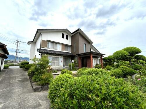 小城市三日月町堀江の庭付き・広々8DK木造戸建て、小城市
