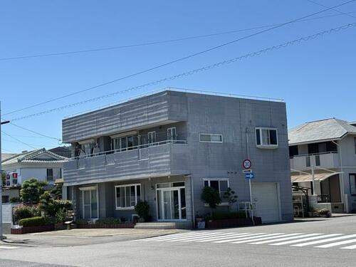 鳴門駅徒歩11分、広々とした4SLDKの鉄骨造住宅、鳴門市