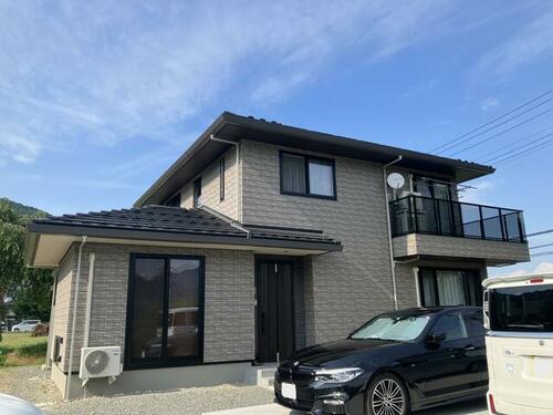 Hilltop 4LDK with Vineyard Views in Chikuma, Nagano, Nagano