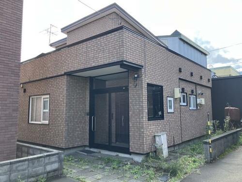 Spacious 4LDK Home Near Shindo-Higashi Station, Hokkaido