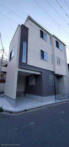Fully Renovated 3LDK Townhouse 2 Min from JR Tsurumi-Ono Station in Kanagawa