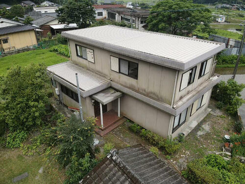 Spacious 4LDK Home with Expansive Grounds in Honmyo-cho, Kagoshima