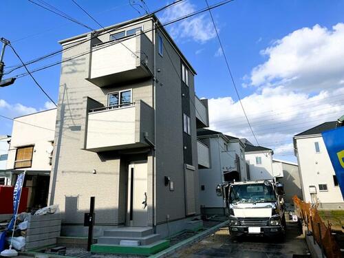 Modern 3SLDK House with New Bathroom in Kami-Aoki, Saitama