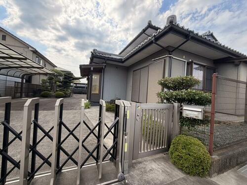 Spacious 5LDK Wooden Home near Awa-Kamo Station, Tokushima