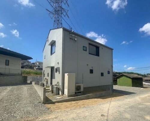Renovated 3LDK Home with Spacious Land near Takajo Station in Oita in Oita