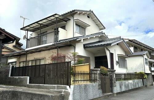 Spacious 5DK Wooden Home with Garden & Onsen Access in Beppu in Oita
