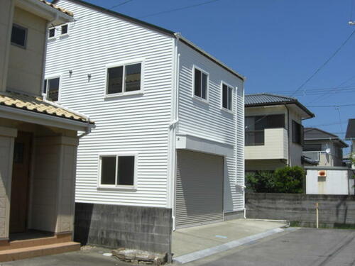 Spacious 2008 4LDK House with Roof Balcony in Kitajima, Tokushima, Tokushima