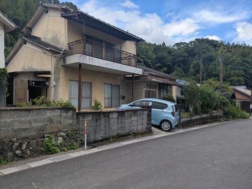 Spacious 7DK Wooden House on a Large Lot near JR Shonai, Oita