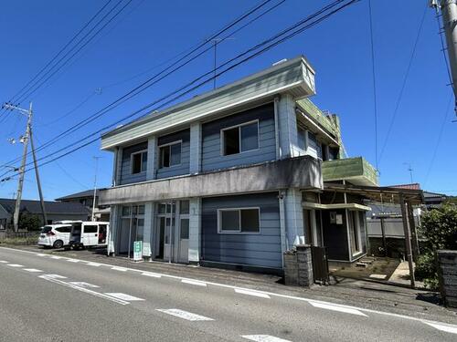 Spacious Unrenovated 6DK RC House near Hanoura Station, Anan, Tokushima