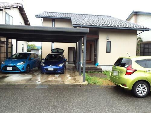 South-Facing 3LDK Wooden House on Generous Land in Quiet Tateyama Town, Toyama, Toyama