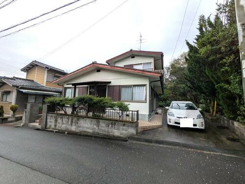 Roomy 5LDK with Parking for Two in Nishikiwa, Ube, Ube, Yamaguchi