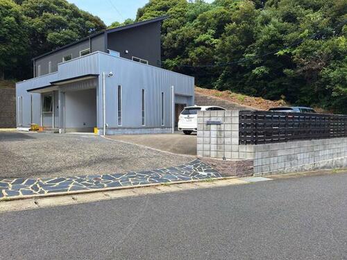 Spacious 5LDK Wooden Home with Solar in Yobuko, Karatsu, Saga