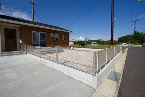 Fully Renovated 4LDK Single-Story Home in Nagasaki with Modern Island Kitchen in Nagasaki