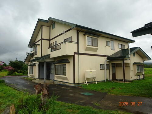 Bright 8LDK Home with Wood Ceilings and Large Land in Hachimantai in Iwate