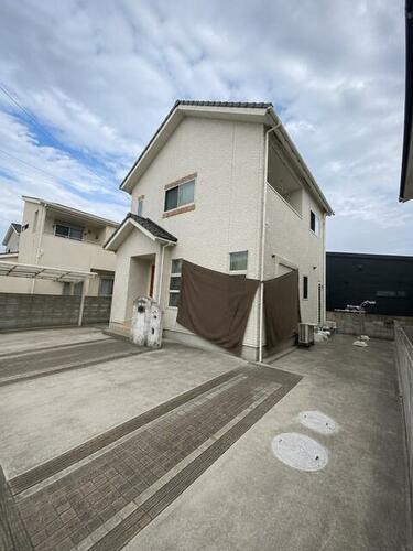 Bright Renovated 3LDK House in Quiet Meitocho in Tokushima