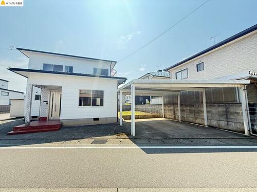 Fully Renovated 4LDK House in Toyama with Tatami Rooms & Bright Interior in Toyama