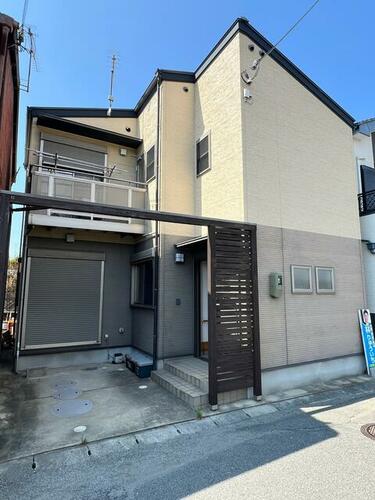 Single-Story 4LDK Wooden House, 9 Min to Wakayama-shi Station in Wakayama