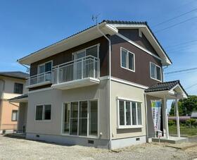 Fully Renovated Bright 4LDK Wooden House in Scenic Azumino, Nagano
