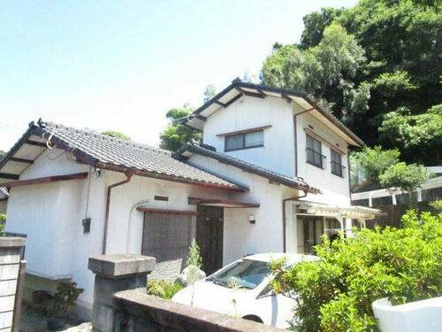 Bright 5DK Wooden House with Garden on a Spacious Lot in Matsuyama in Ehime
