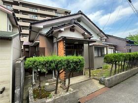 Sunny 5DK Wooden House 3 Minutes from Fujikoshi Station, Toyama in Toyama