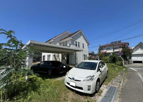 Renovated 4LDK Wooden Home with Garden on a Generous Lot in Gosen in Niigata