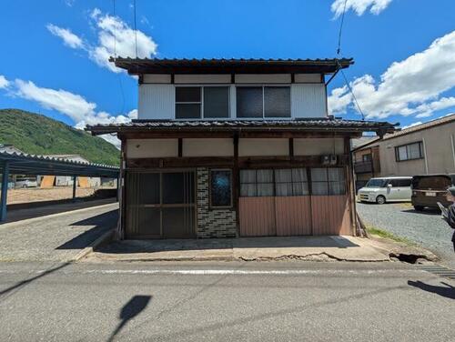 Unrenovated 3DK Wooden House with Tatami in Quiet Tsuyama Countryside in Okayama