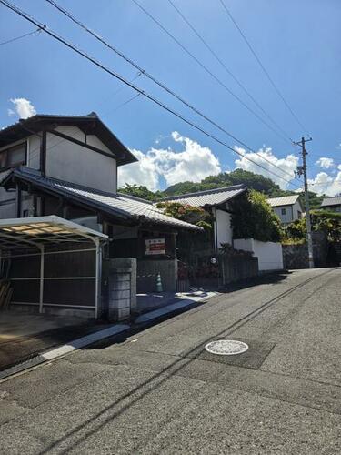 Spacious 5DK Wooden House with Garden in Elevated Koyodai, Matsuyama in Ehime