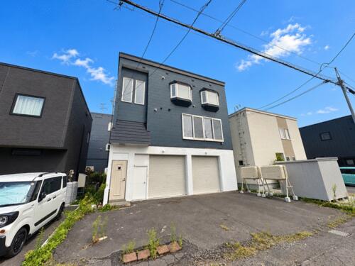 Spacious Partially Renovated 3LDK Wooden House in Kita-ku, Sapporo, Hokkaido