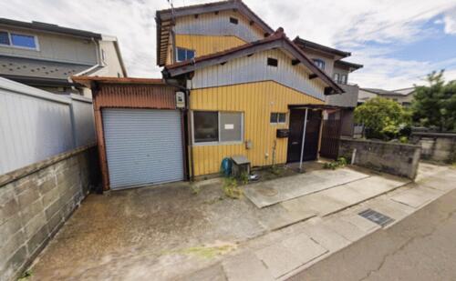 Affordable 4LDK Wooden Home with Renovation Potential in Tsuruga, Fukui