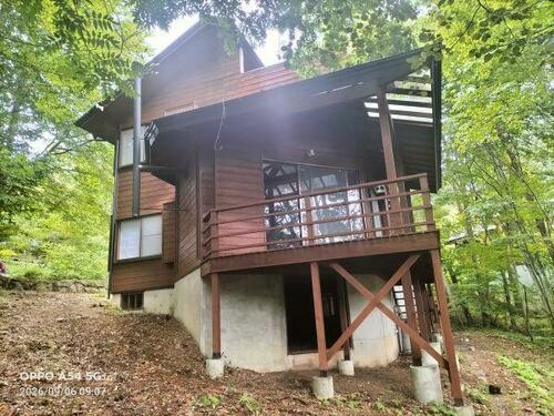 Rustic 3LDK Wooden House on a Large Forest Slope in Fujimi, Nagano, Nagano
