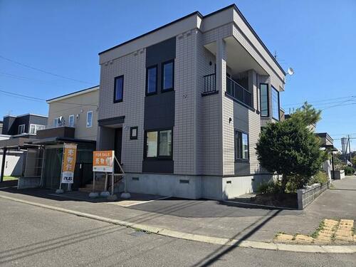 Bright 3LDK Wooden House in Sapporo Higashi-ku with Atrium and Floor Heating, Hokkaido