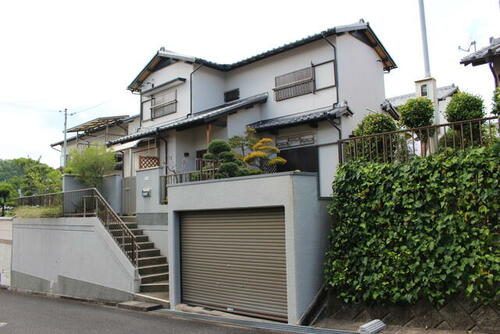 Detached House with Garden & Japanese Room in Quiet Kashihara, Nara