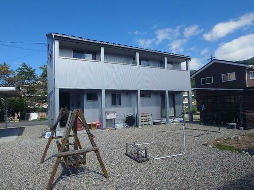 Modern 4LDK Home with Garden in Omachi, Nagano
