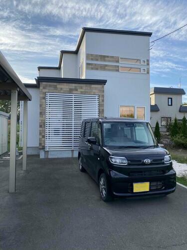 Bright 4LDK Home Near Shimamatsu Station, Eniwa, Hokkaido