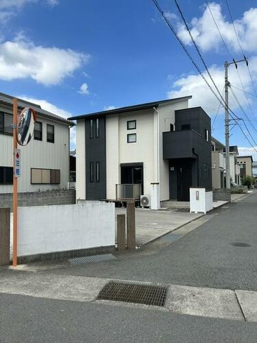 北島町江尻のバルコニー付き3LDK戸建て、北島町