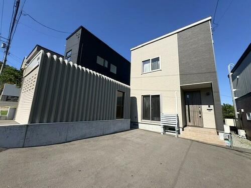 Bright, Renovated 3LDK Home in Nishi-ku, Sapporo, Hokkaido