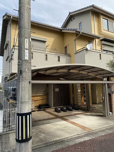 Three-Story 5SLDK Home Near Kochi Station, Kochi