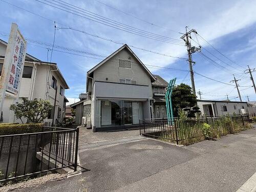 Spacious Three-Storey Home in Tokoo, Tottori, Tottori