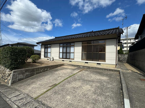 Single-Story 3LDK with a Generous Garden in Imaichi-cho, Izumo, Shimane