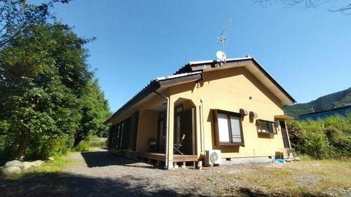 Spacious Single-Story 4LDK with Expansive Garden in Kiryu, Kiryu, Gunma