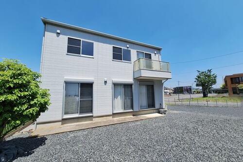 Bright 4SLDK Home Steps from Nanai Station, Mashiko, Tochigi