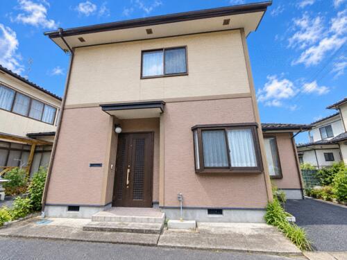 Bright 4DK Home with Tatami Rooms and Balcony in Ichinoseki, Ichinoseki, Iwate