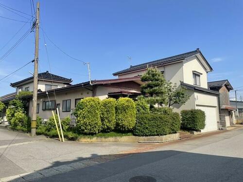 Spacious 6DK Wooden Home with Tatami Rooms in Tsuruoka, Tsuruoka, Yamagata